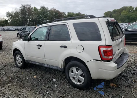 2010 Ford Escape Xlt from USA, damaged, VIN 1FMCU0D7XAKC81590